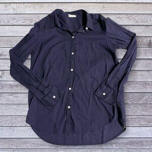 GAP Women’s Navy Textured Button-Down Shirt